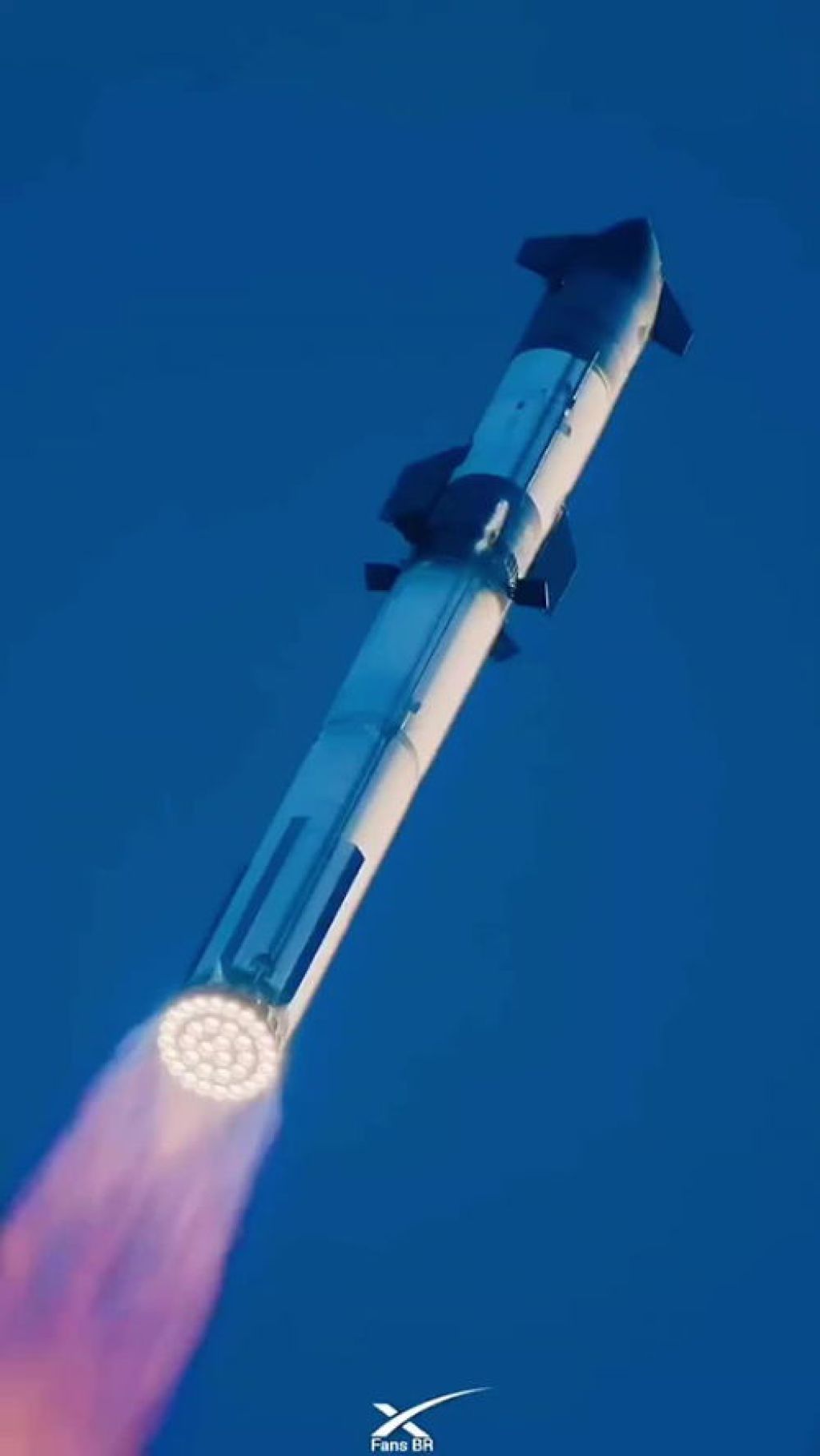 SpaceX moment Video.
Only on : @spaceX | Drakula.app